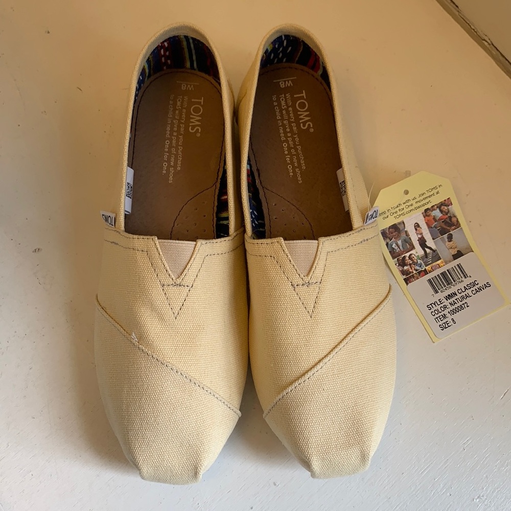 Toms Natural Canvas Shoes- new with tag!